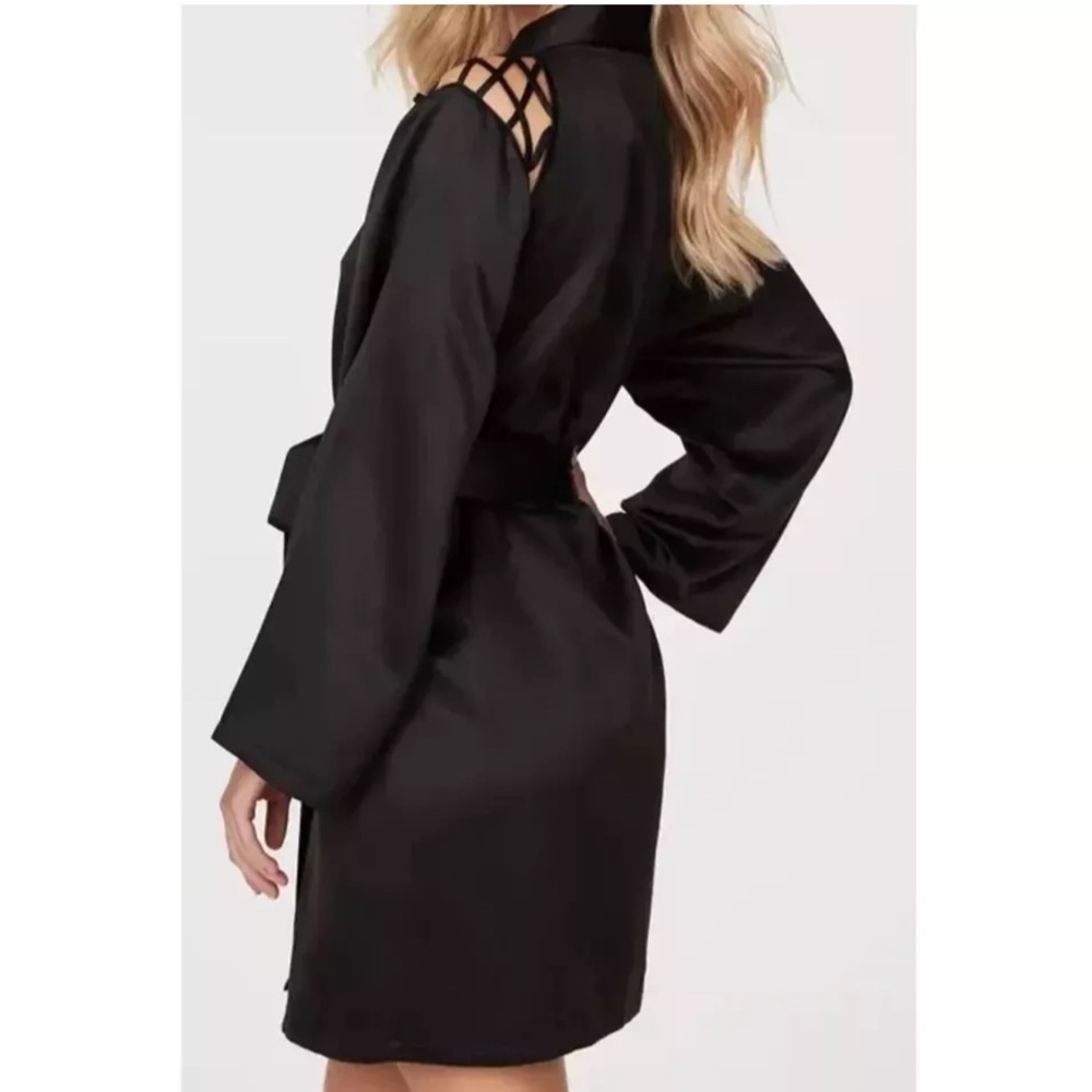 Frederick’s Of Hollywood Summer Lattice Robe NWT